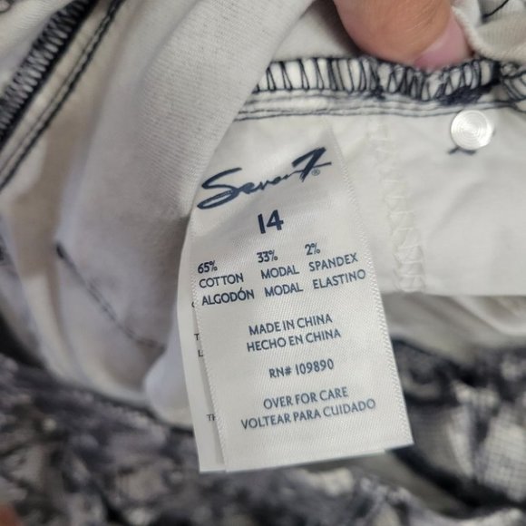 Seven7 Python Print High Rise Skinny Jeans size 14 - Picture 13 of 14